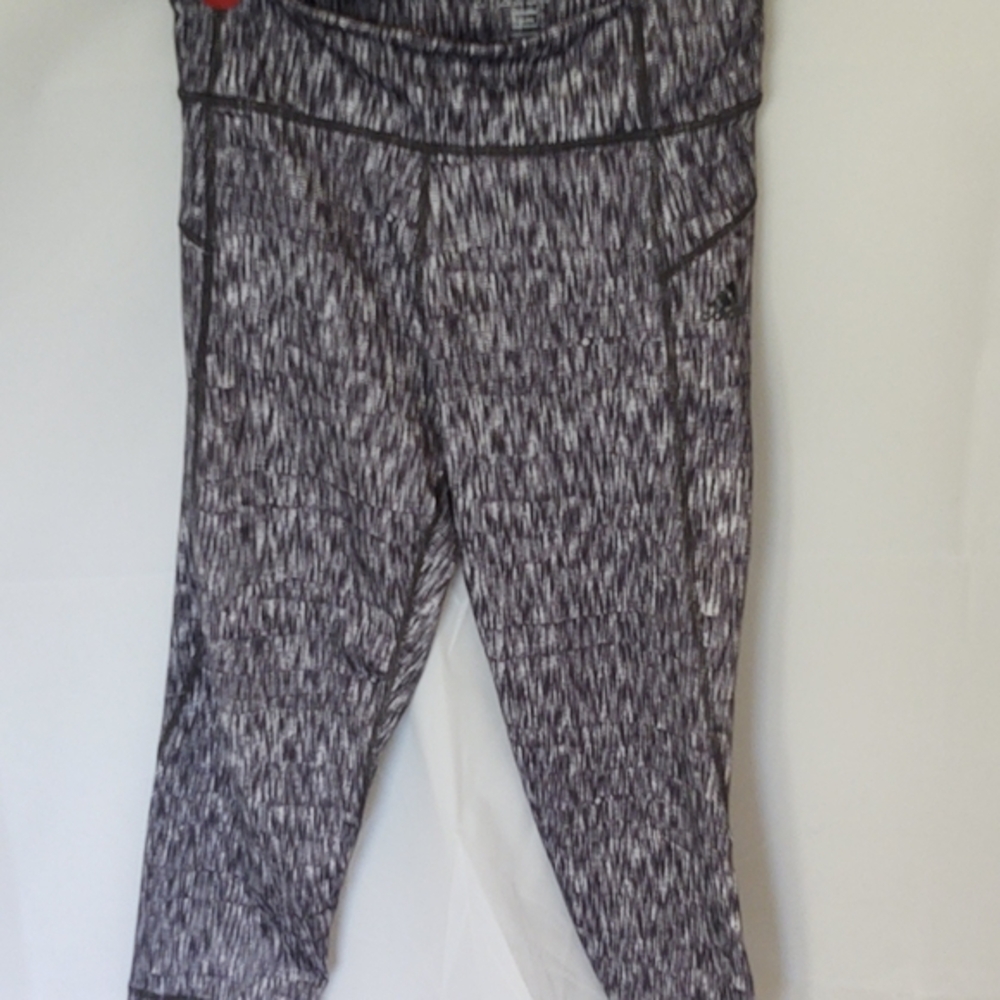 Adidas leggings Size M Climate Tech Fit